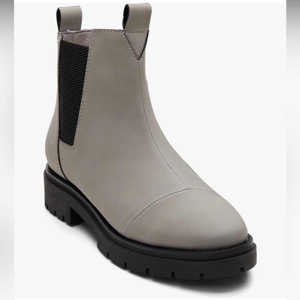 NEW: TOMS Skylar Boots Cement Synthetic Nubuck Size 8